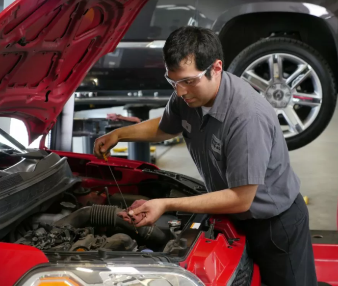 9种情况提醒汽车该更换汽车机油了